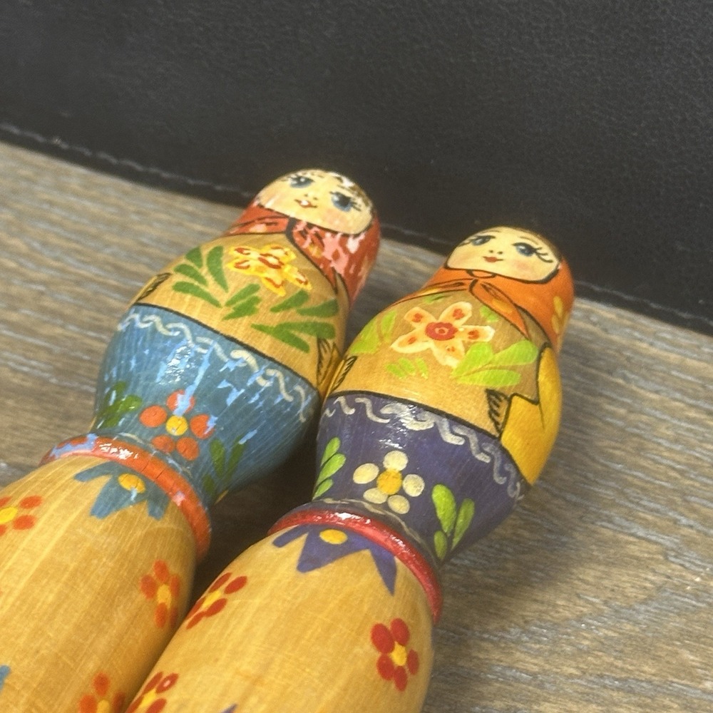 Vtg Pair of Russian Matryoshka Colored Pencils 12" Green/Red Hand Carved Painted